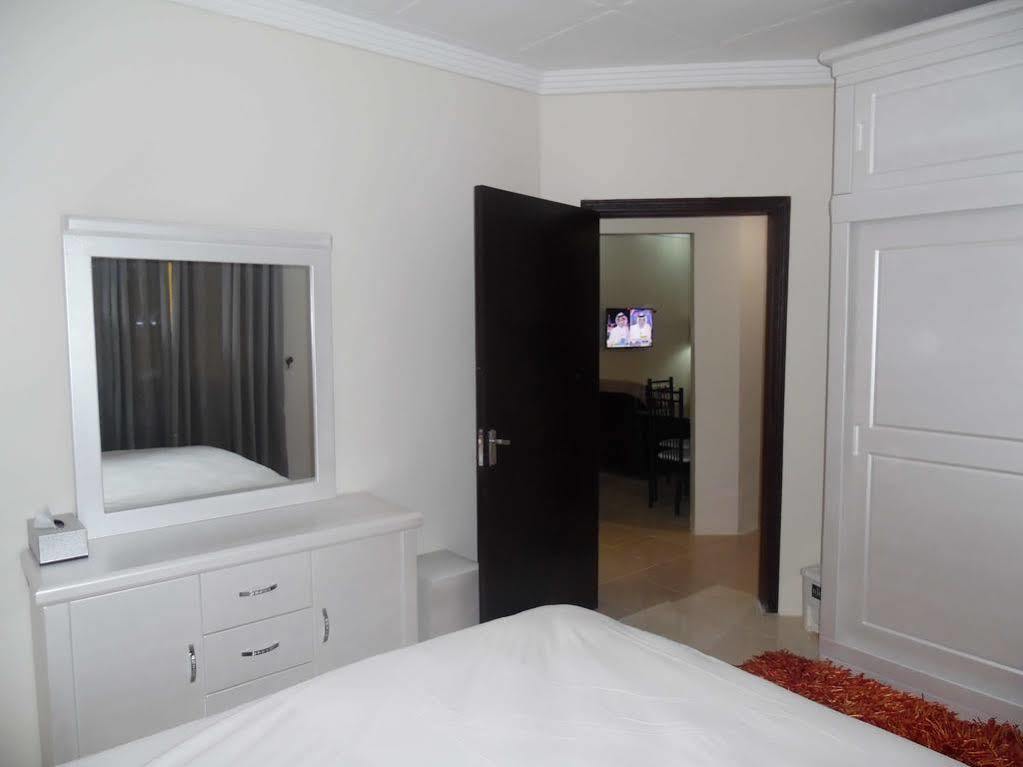 Leader Apartments 2 Kuwait City Bagian luar foto